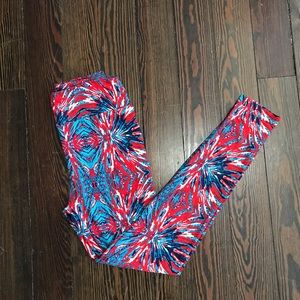 Fireworks LulaRoe OS leggings